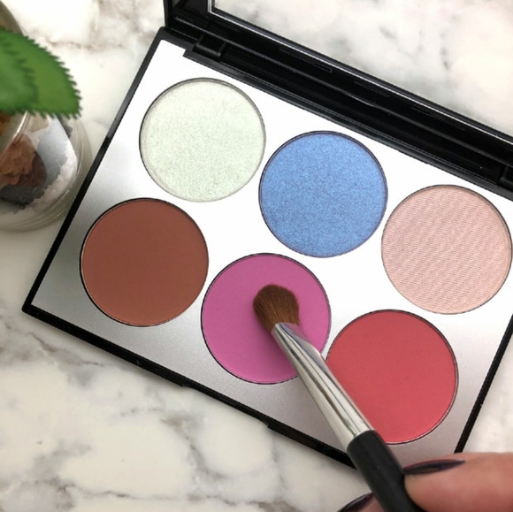 ✨3/$25 Sephora Holographic eye/cheek palette - Picture 7 of 8